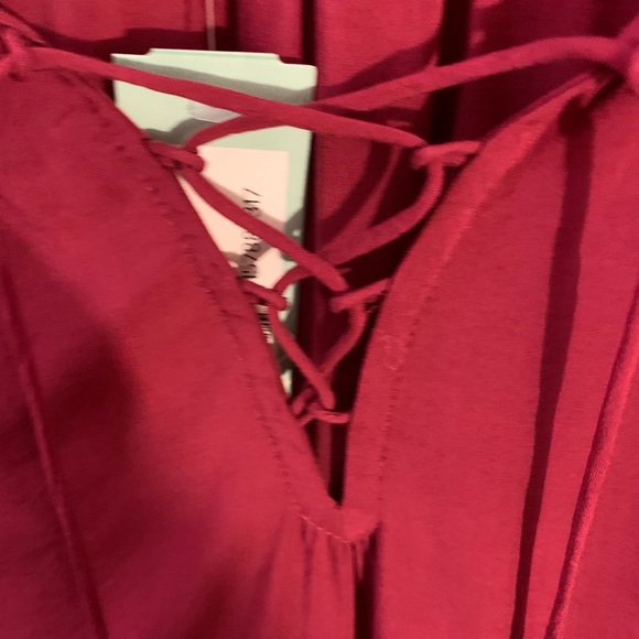 Velvet by Graham and Spencer, Avalon top , size small, 100% Viscose NWT - Picture 5 of 10